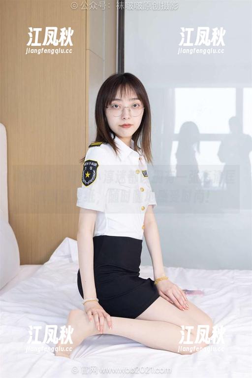 袜啵啵 - 每个小淳迷都该拥有一张高清匡威板鞋壁纸，随时随地感受时尚！
