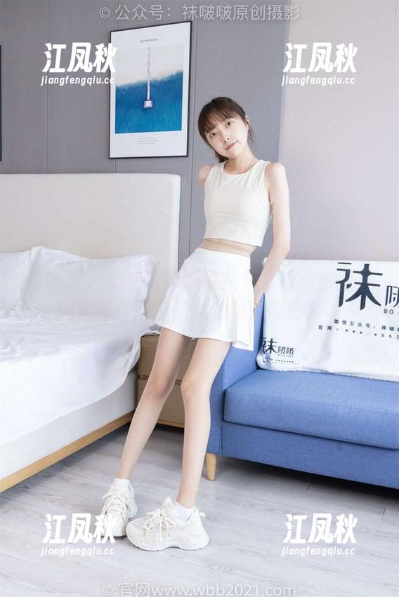 袜啵啵 - 奶油泡芙剧情花絮盘点：小甜豆定制作品中的黑色丝式微妙！
