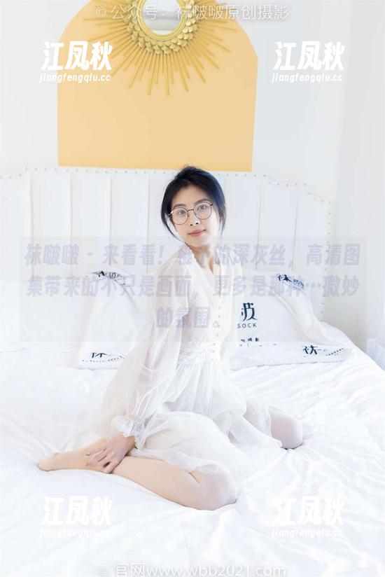 袜啵啵-稚予 袜啵啵 - 来看看!稚予的深灰丝,高清图集带来的不只是画面,更多是那种…微妙的氛围。