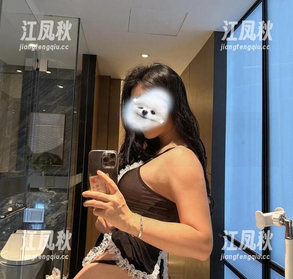 詹詹 微密圈 - 把詹詹的红色丁字裤偷偷存进网盘,明天的你会感谢现在的我!