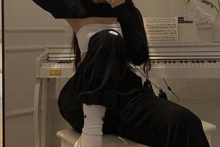 微密圈 – 陈佩奇的双人写真,仿佛每一张都在说:‘来吧,我们一起创造点什么奇妙的东西吧!’