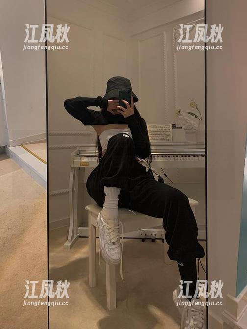 陈佩奇 微密圈 - 陈佩奇的双人写真,仿佛每一张都在说:‘来吧,我们一起创造点什么奇妙的东西吧!’