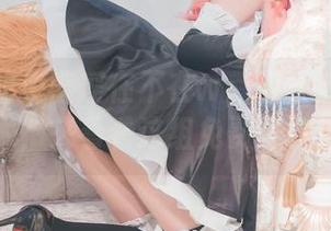 泳池中的鬼畜瑶在不在w:当水波遇上艺术,来看看这组免费写真!