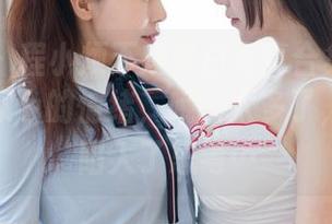 魅妍社 – 程小烦不烦黑白写真合集:那些不需要颜色的情绪,哦,太多了,我开始陷入了思考…