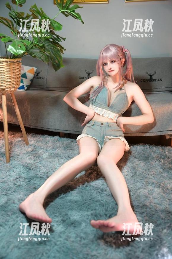 鹿八岁baby水手服爆表魅力，别犹豫，直接下载吧！