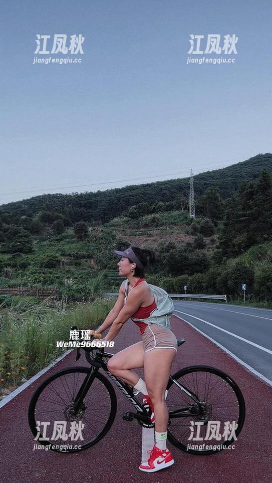微密圈 - 鹿瑶以粉色写真全套袭来，心中不由得阳光普照！