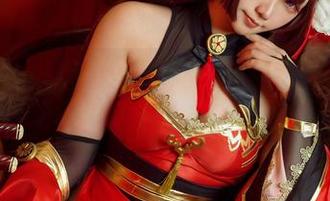 女仆范儿来袭:麻花麻花酱的美图壁纸轻松俘获你的心!